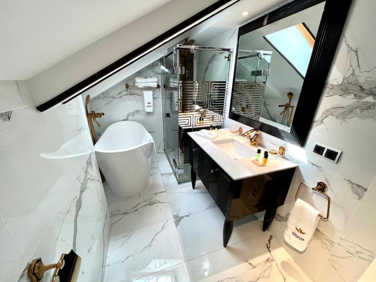 Anahita Boutique Hotel Малага Екстериор снимка