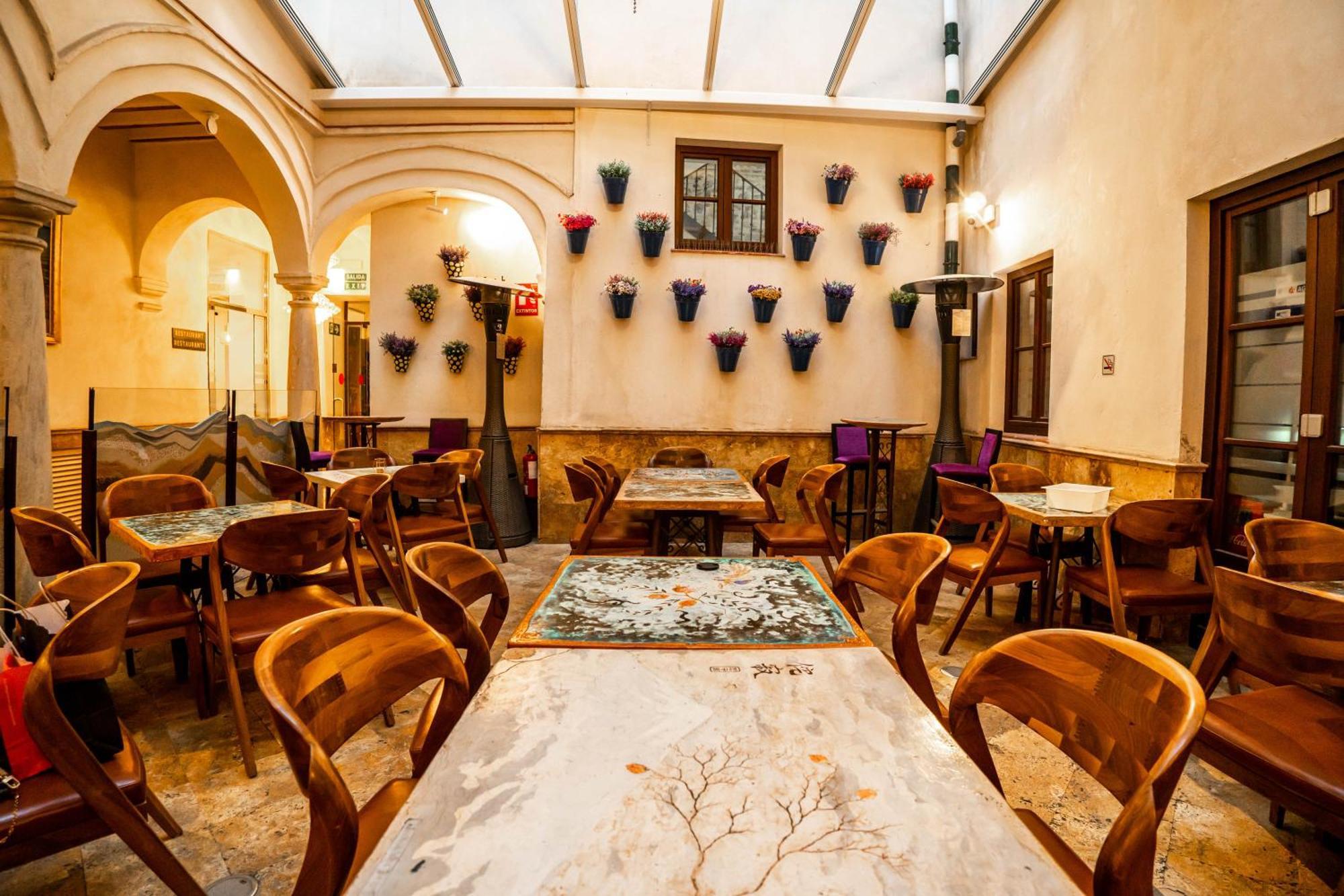 Anahita Boutique Hotel Малага Екстериор снимка